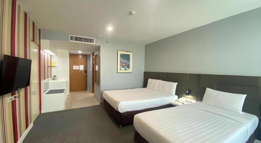 Thamrongin Hotel 3*